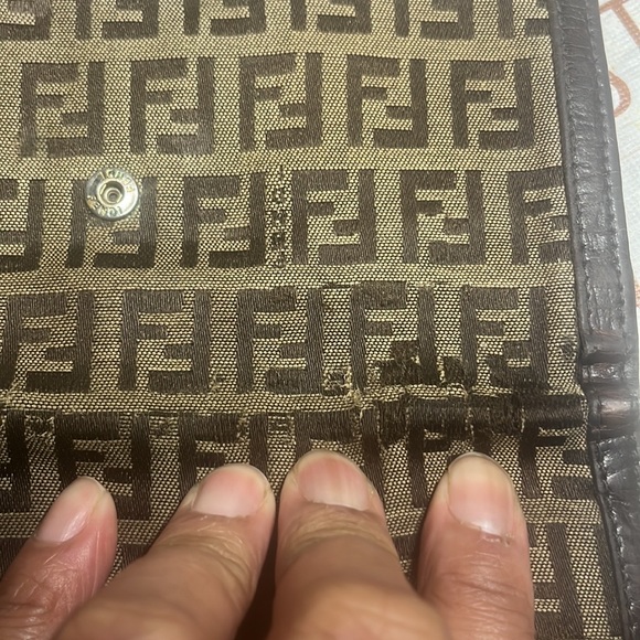 Authentic Fendi wallet - Picture 4 of 11